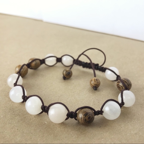 Handmade} Aventurine & Wengewood Bracelet - Picture 3 of 4